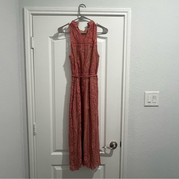 WAYF Lace Midi Dress - Picture 4 of 9